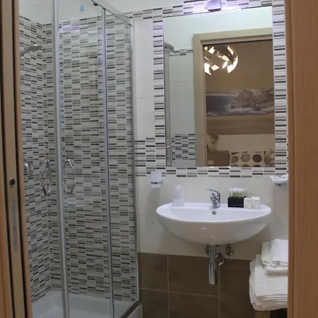 Hotel A'mantia 2*